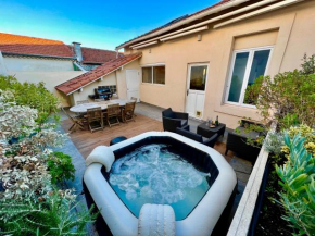 Cannes, mer à 500 m, maison rare